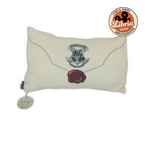 Almohadón con forma de la carta de Hogwarts