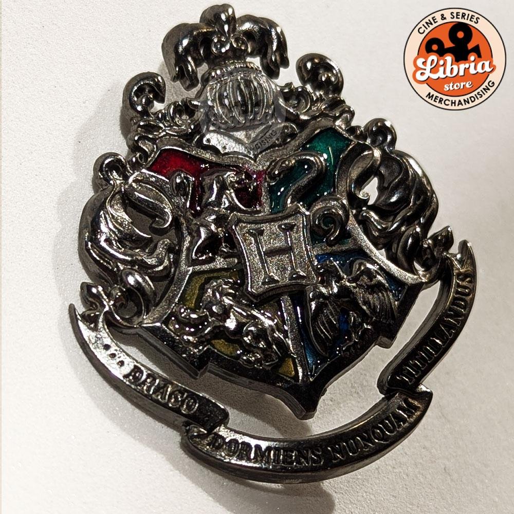 Pin del escudo de Hogwarts - Imagen 3